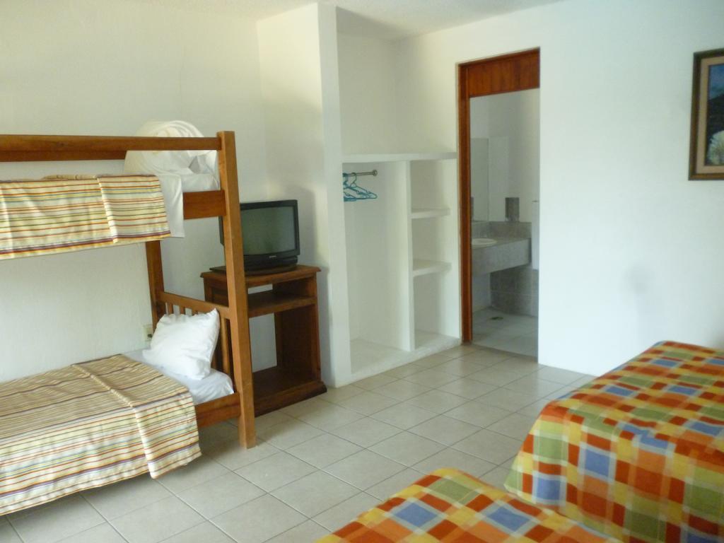 Punta Paraiso Resort Puerto Escondido (Oaxaca) Room photo